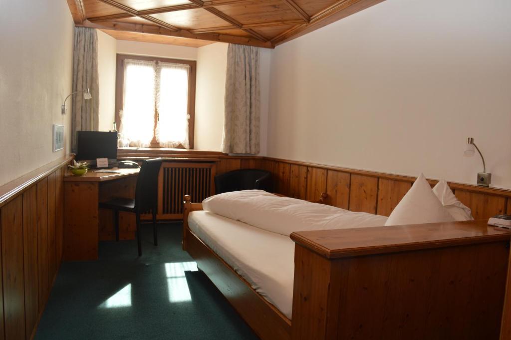 Hotel Zum Kreuz Aarau Oda fotoğraf